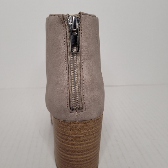 My Delicious shoes Women's Mars Faux Leather Ankle Boots Sz 6M - Picture 12 of 14